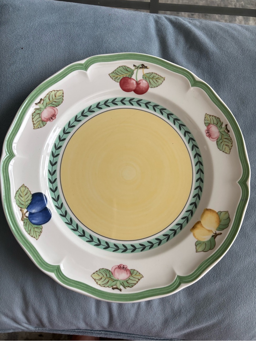 Villeroy & Boch Fruit Motif Ceramic Dinner Plate in Yellow, Green, Blue, Red